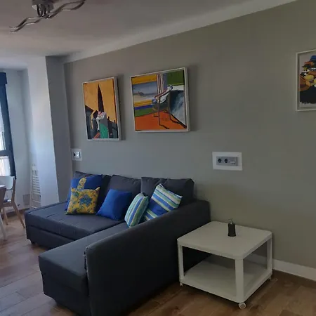 Apartament La 10 *